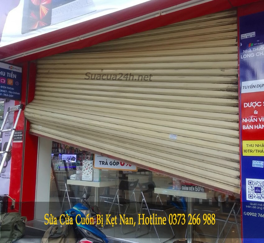 cửa cuốn kẹt nan